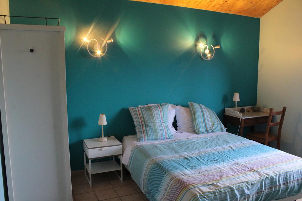 Bed and Breakfast Ferme De La Corbette Cluny Exterior foto